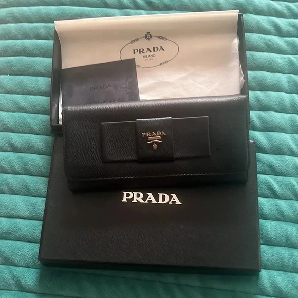 PRADA bow Wallet black - Picture 2 of 16
